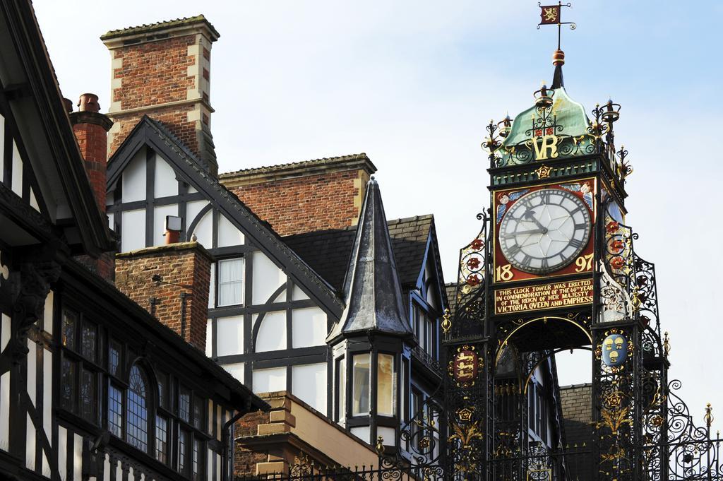 The Glyndwr - Berwyn House Apartment Wrexham Bagian luar foto